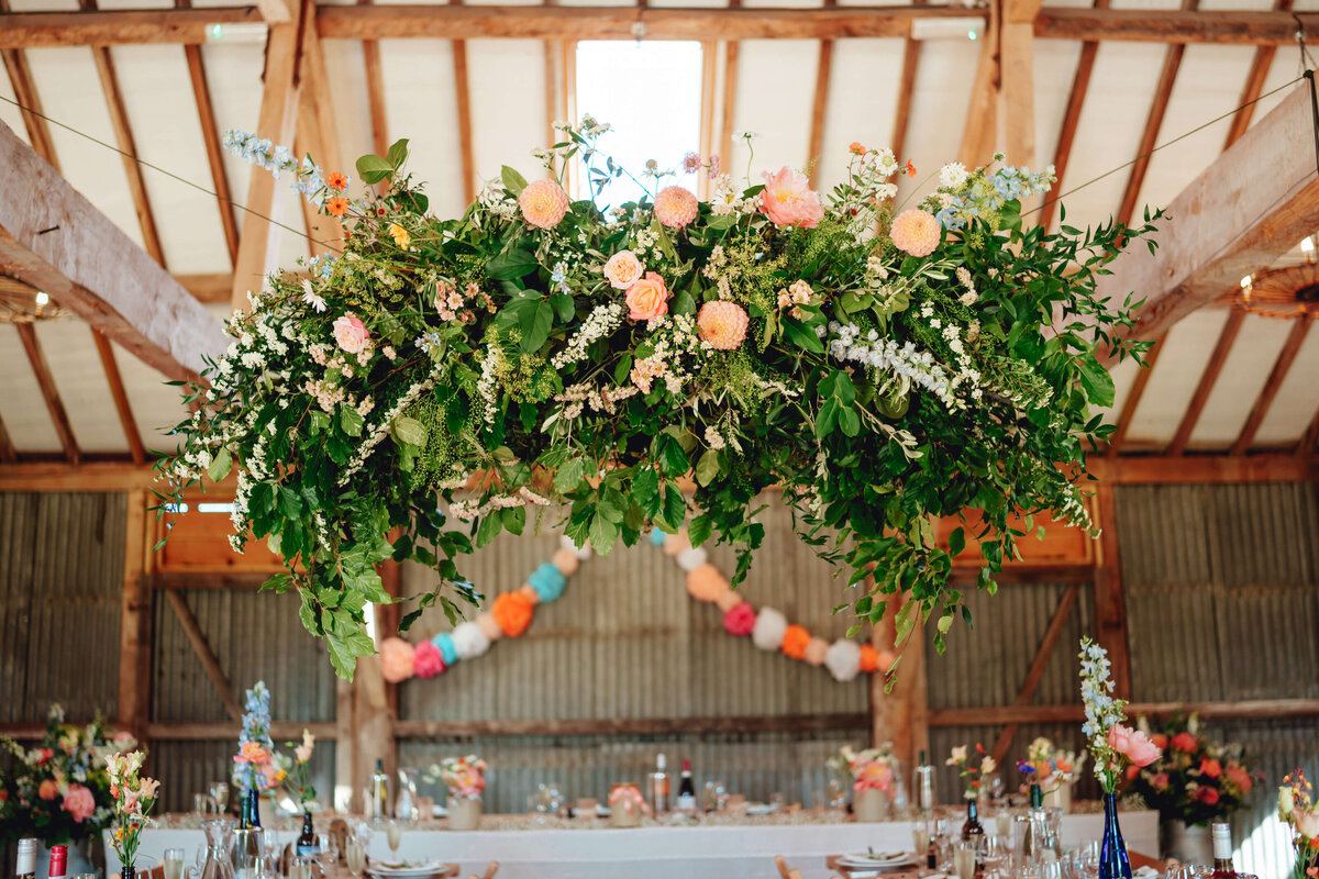 Issy-and-Bella-Floral-Design-Wedding-Florist-Herefordshire-Haybarn-House-J-L36