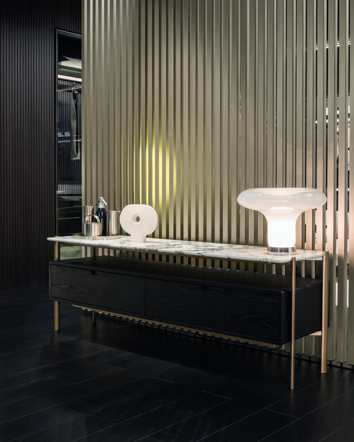 eros_sideboard_15_HR