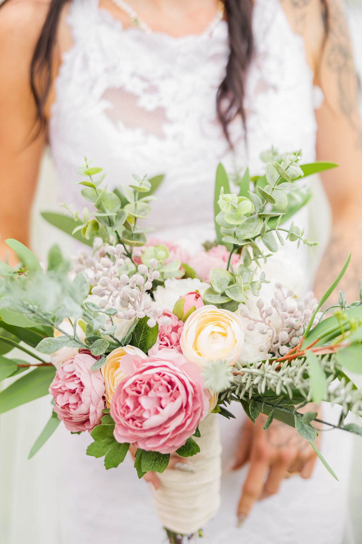 close up detail photo of brides bouquet.