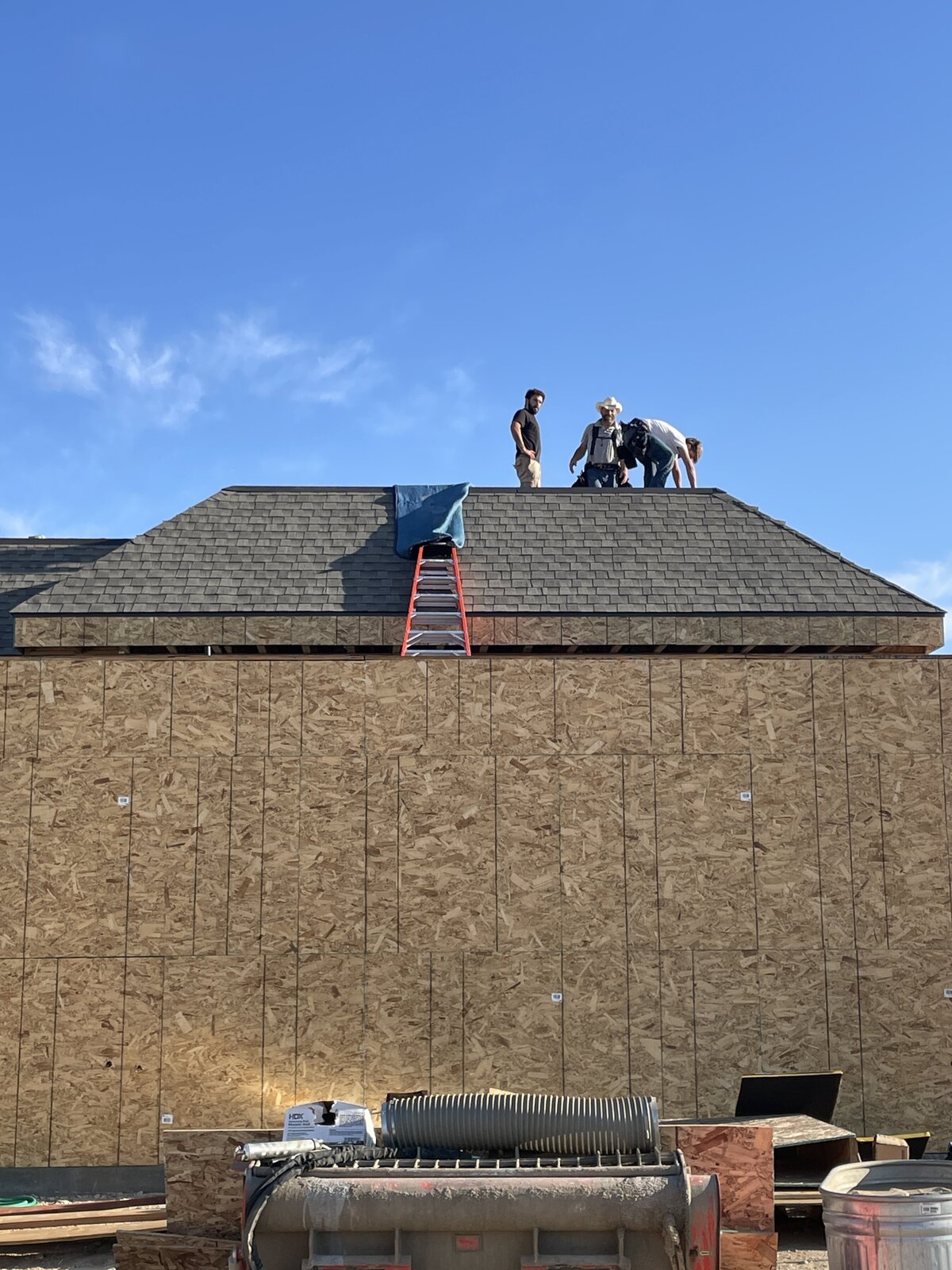 MEET US_construction roof