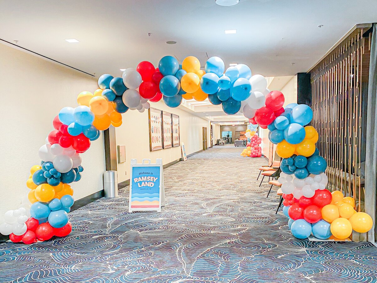 modern-little-events-balloons-nashville