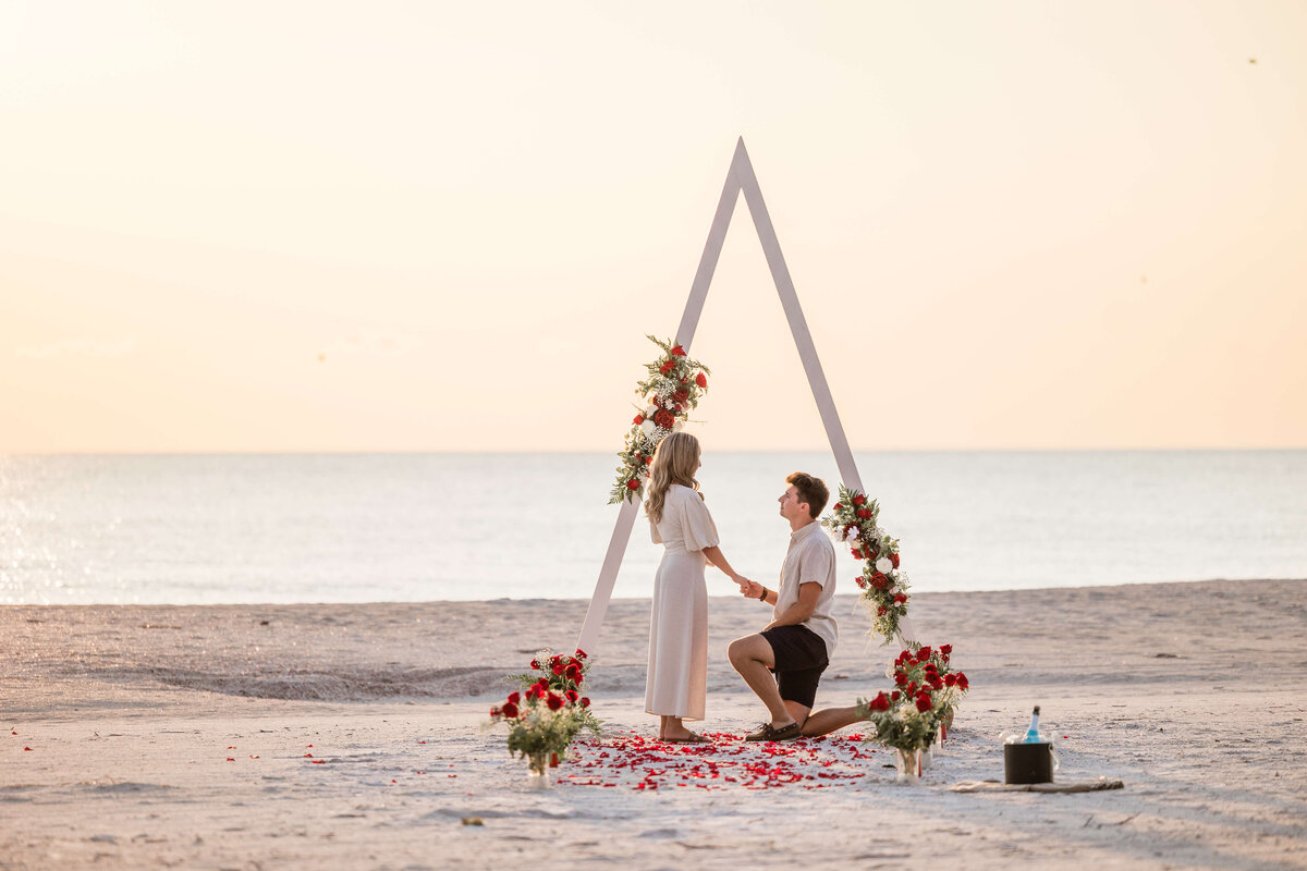 engagement shoot on Pass-a-grille beach