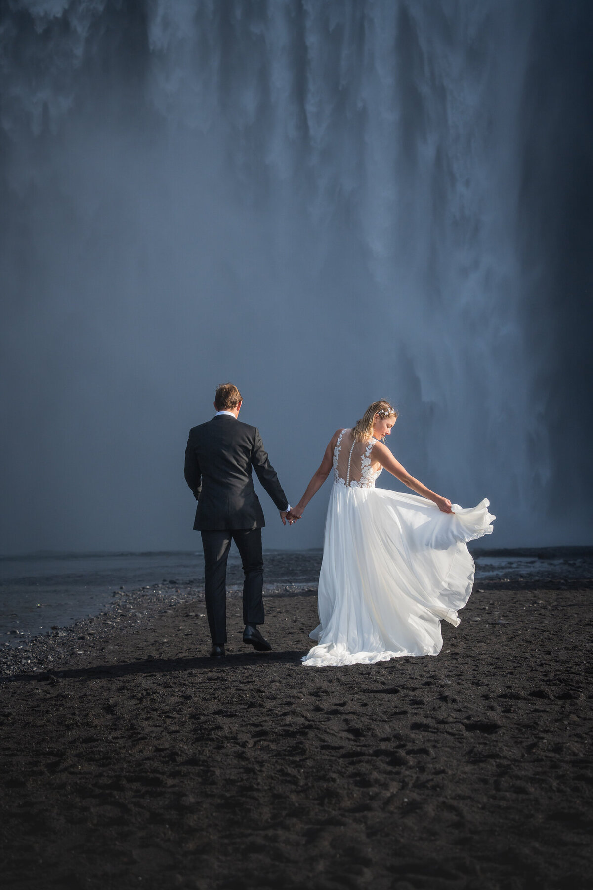 Skogafoss-elopement-Iceland
