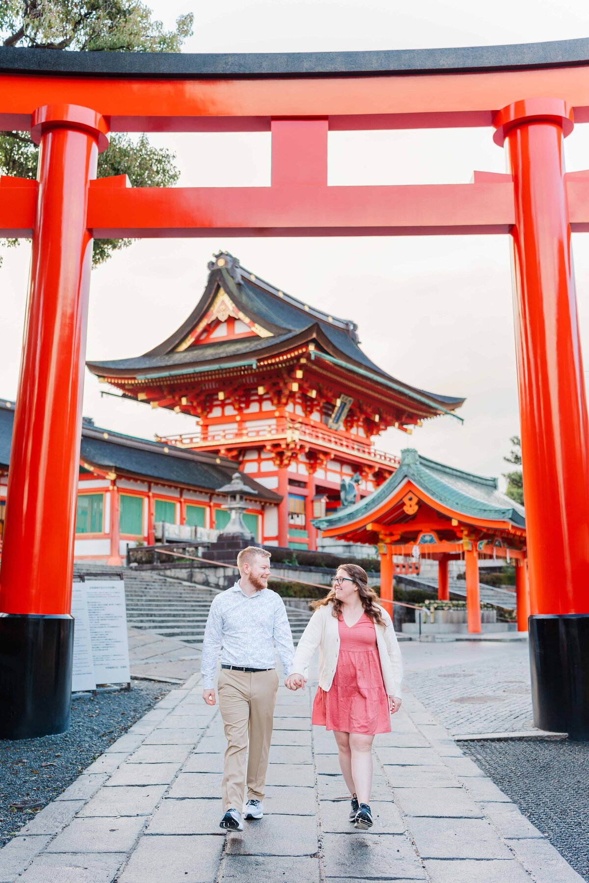 Photoshoot-in-Japan-Fushimi-Inari-Taisha (1)