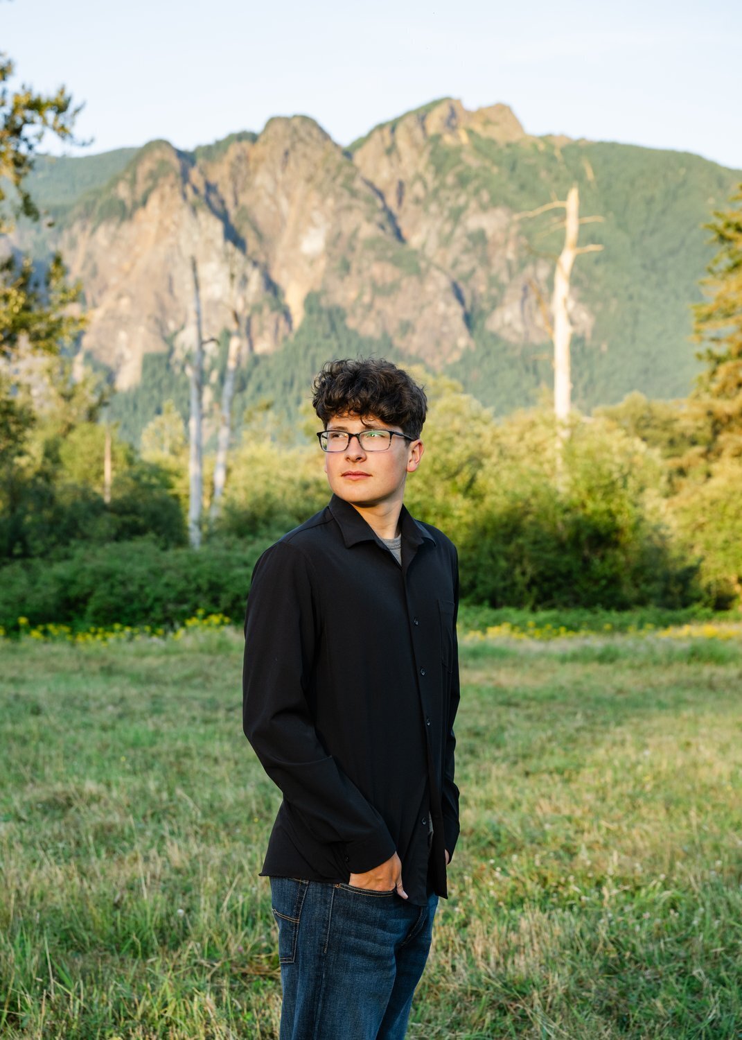 issaquah high school senior guy mount si view