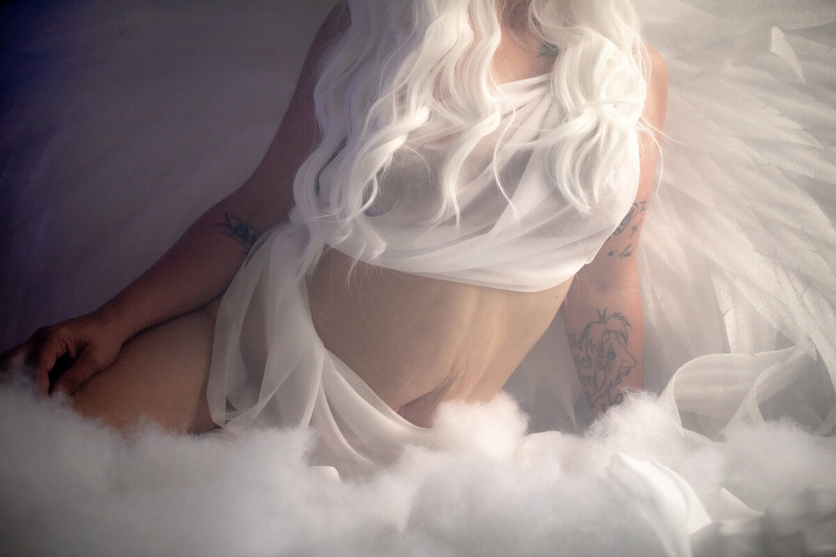 cloud goddess - Gurby Rene Indiana fantasy boudoir-41