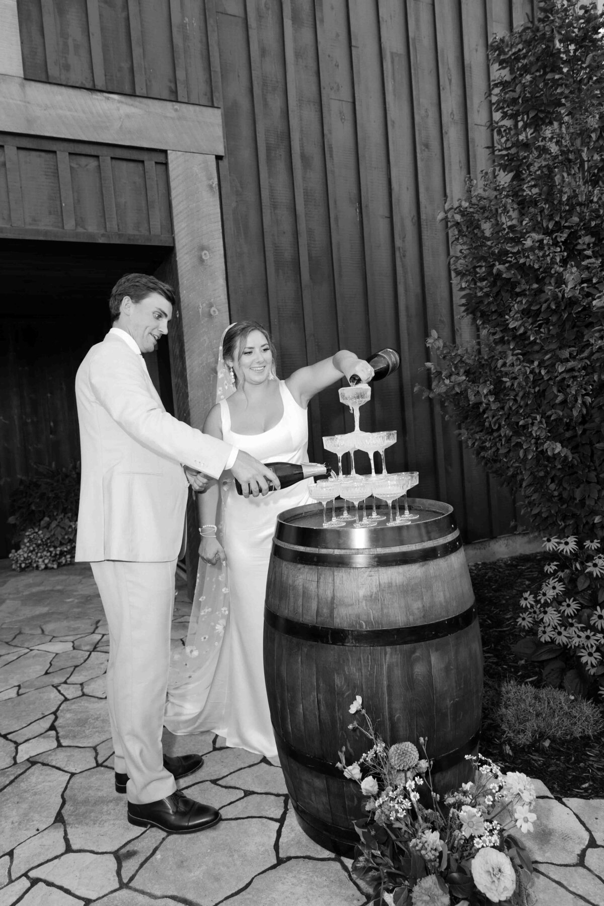 riverhouse winery wedding
