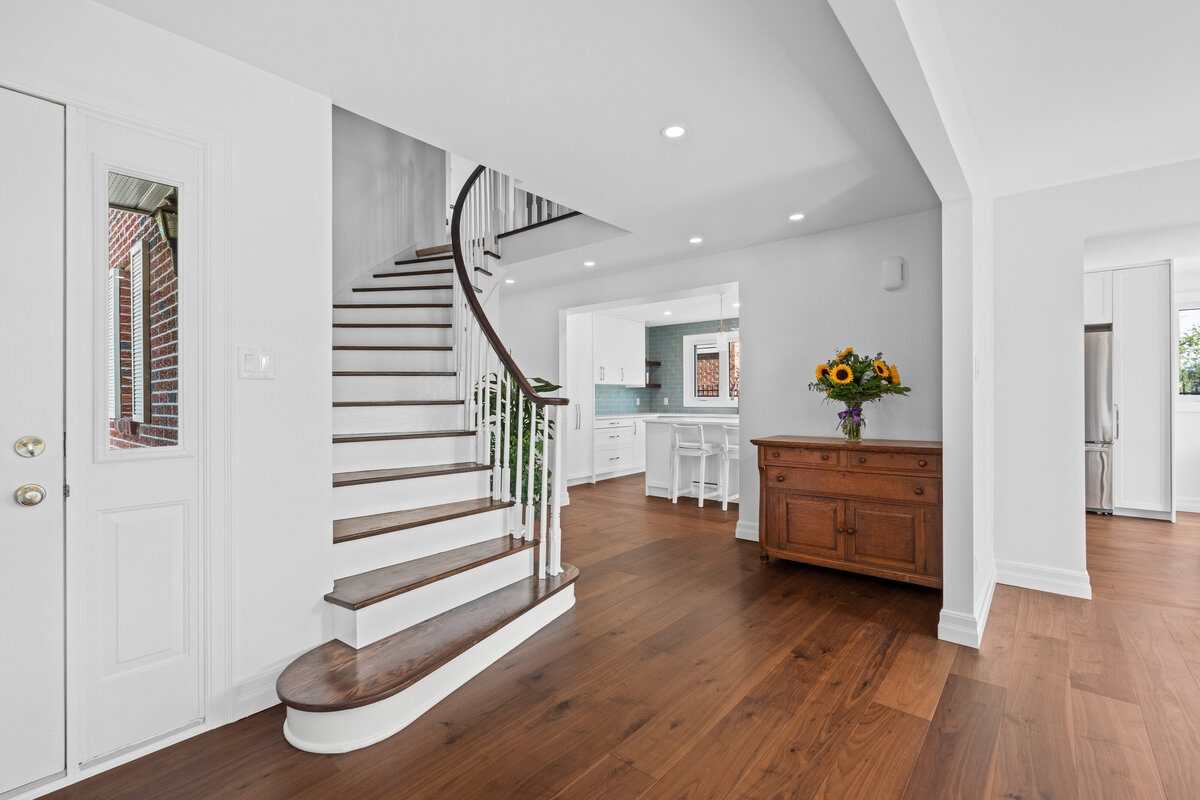 Bright Warm Kitchen Main Floor Reno Urbanomic Interiors (2)