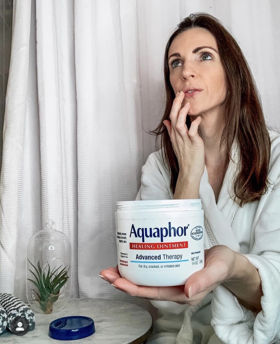 Aquaphor collaboration by AMALYN @amalynstyle and @amalynsocial 