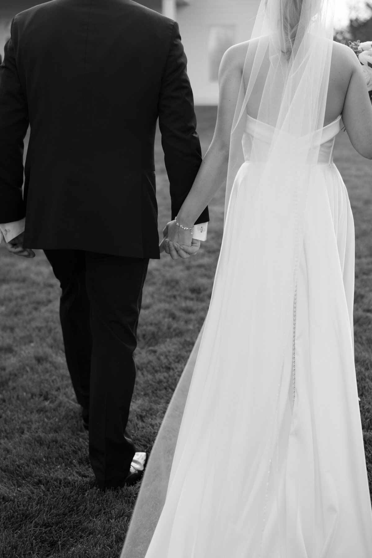 Indianapolis Garden Wedding Candid and documentary style photography55