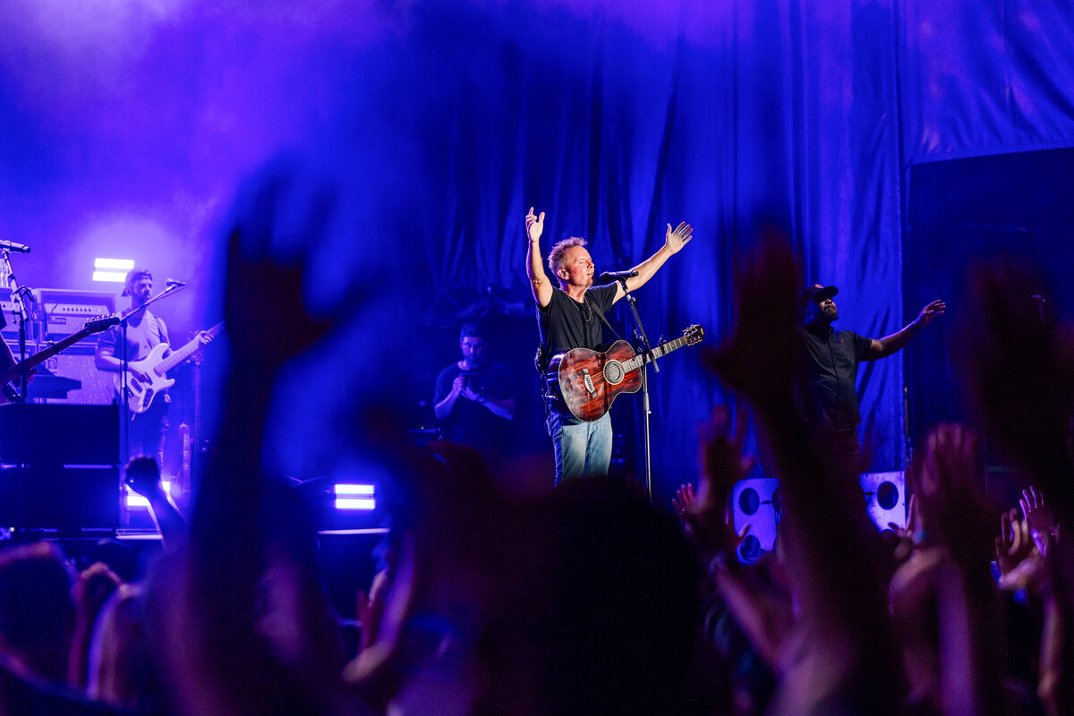 Amplify - Chris Tomlin Preview-15
