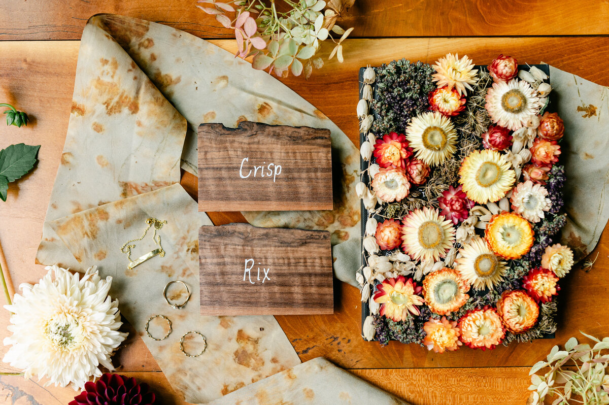 Earthy wedding tablescapes with name tags