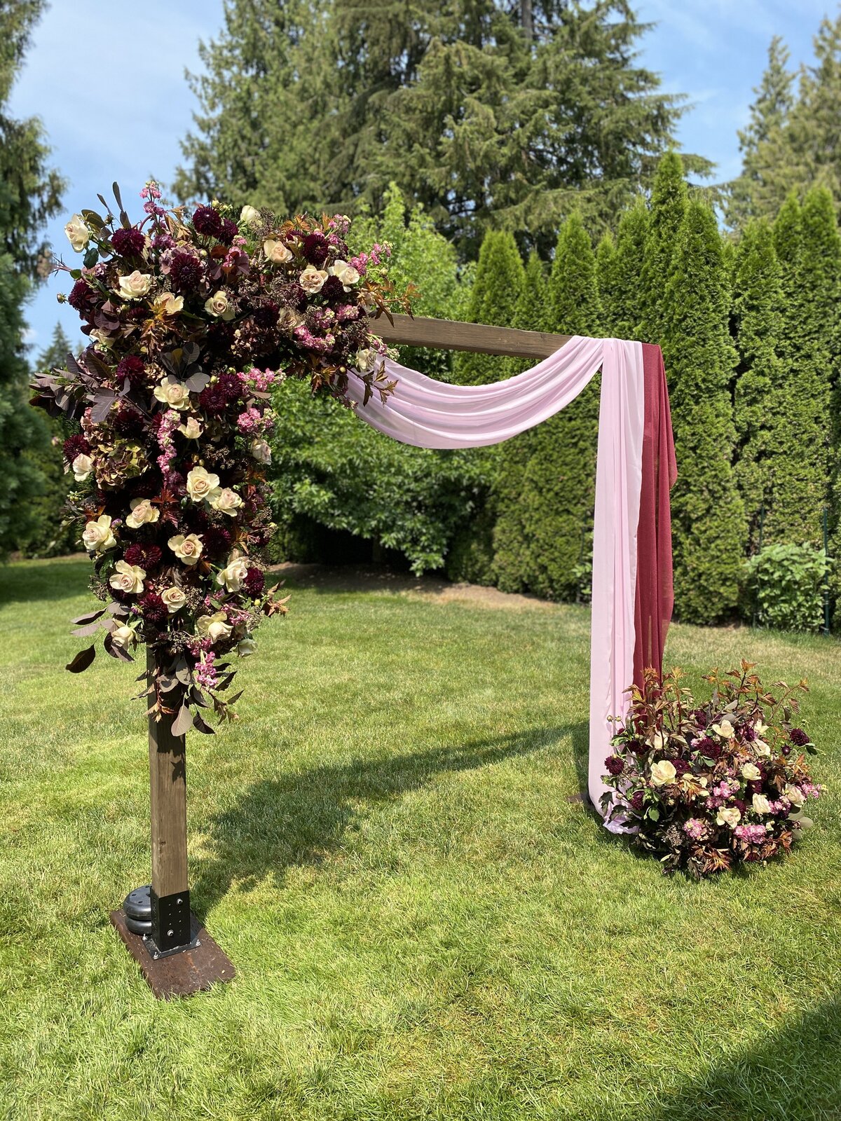 BKC4U BLUSH + MARSALA WOODEN ARCH