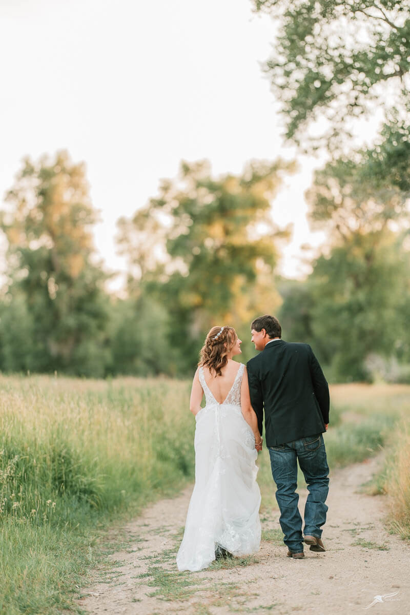 wyoming-wedding-venue-elk-hollow-lodge-saratoga-arnold_3