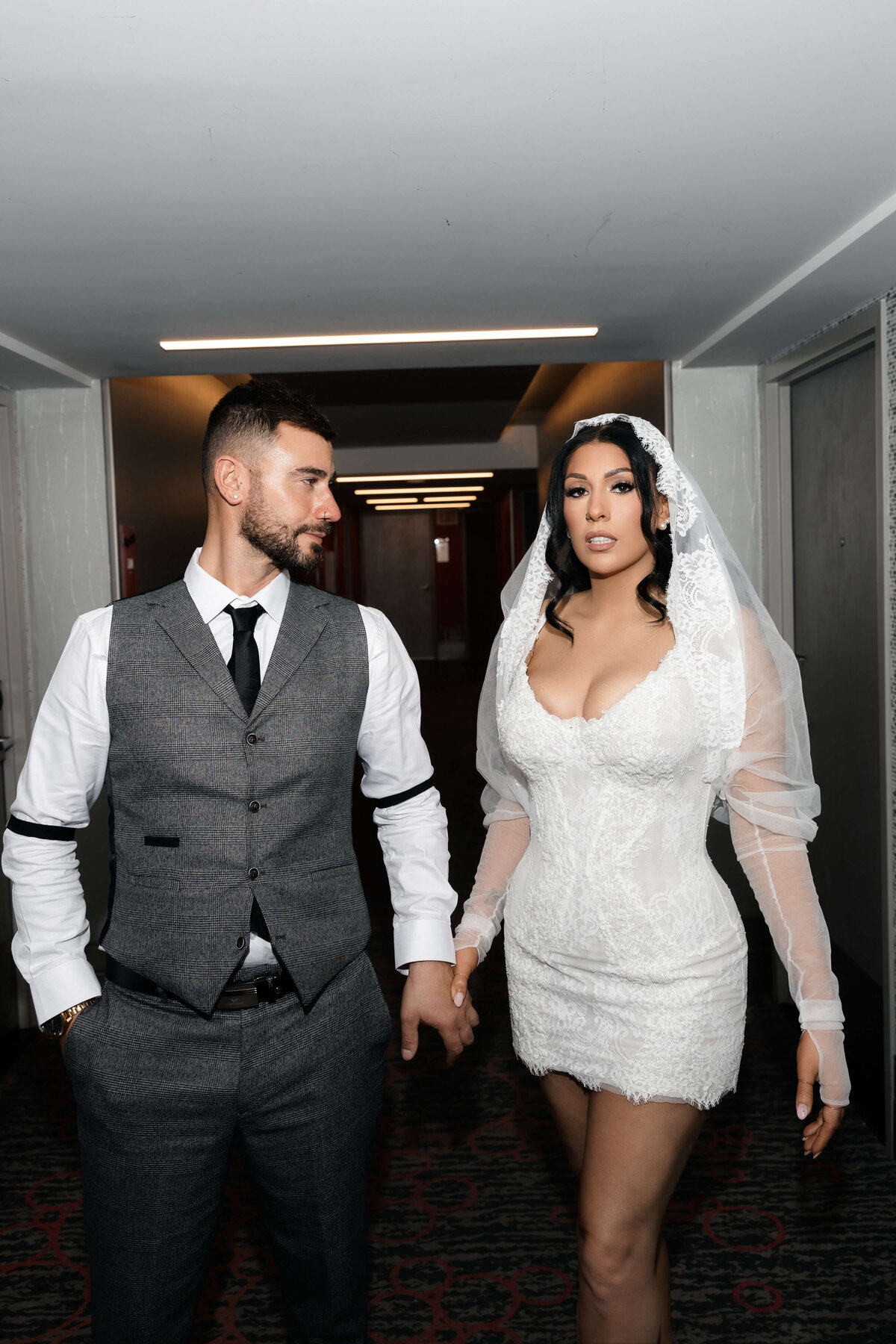 21riskyexposure_aimee-adrian_las-vegas-elopement-photography