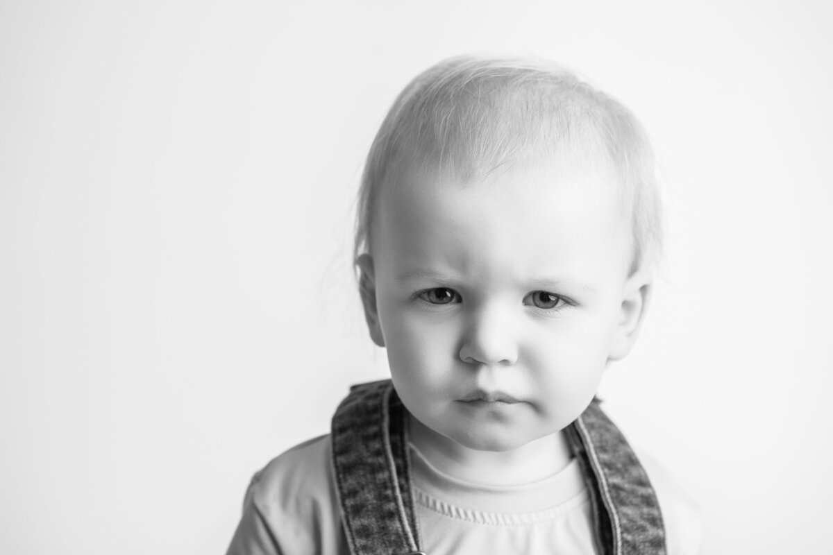 Edmonton toddler black and white portrait