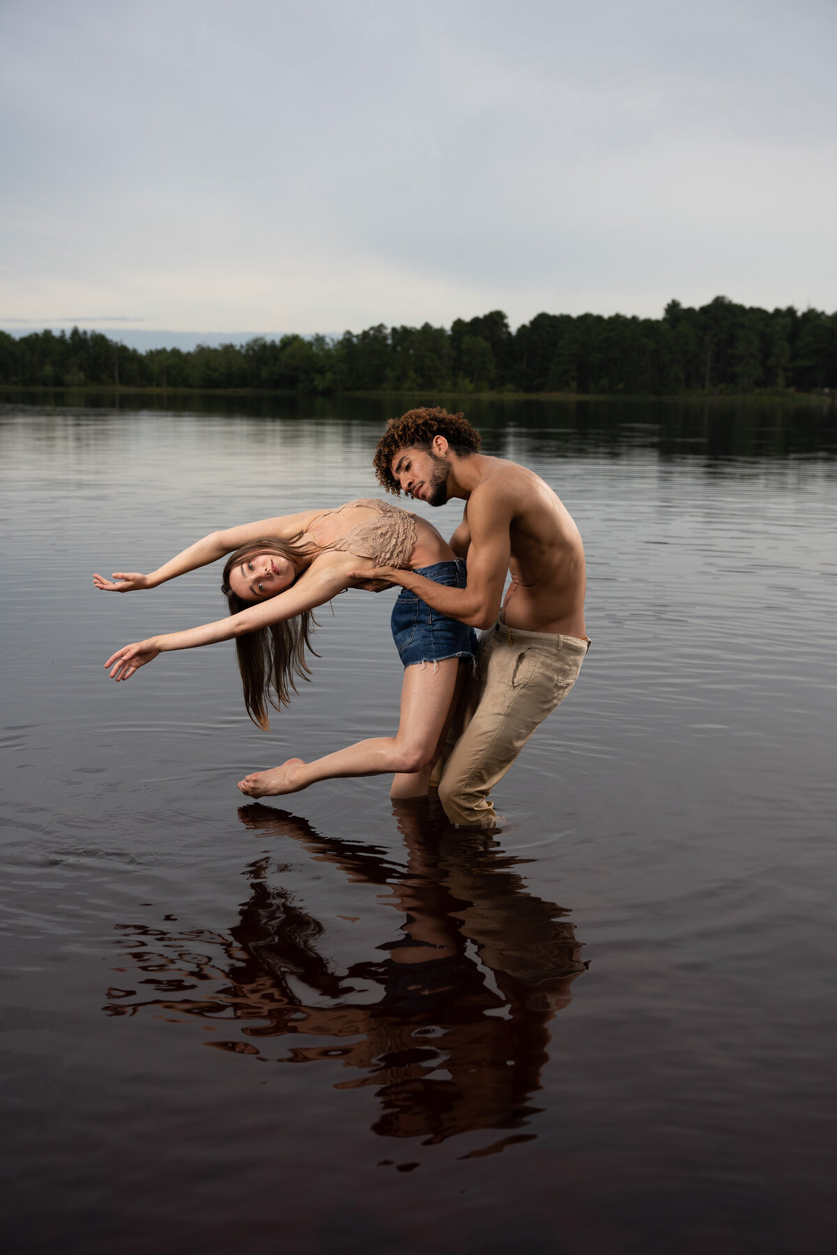 SusanGracePhotography-DancePhotographyNJ-dancers-in-lake-04629
