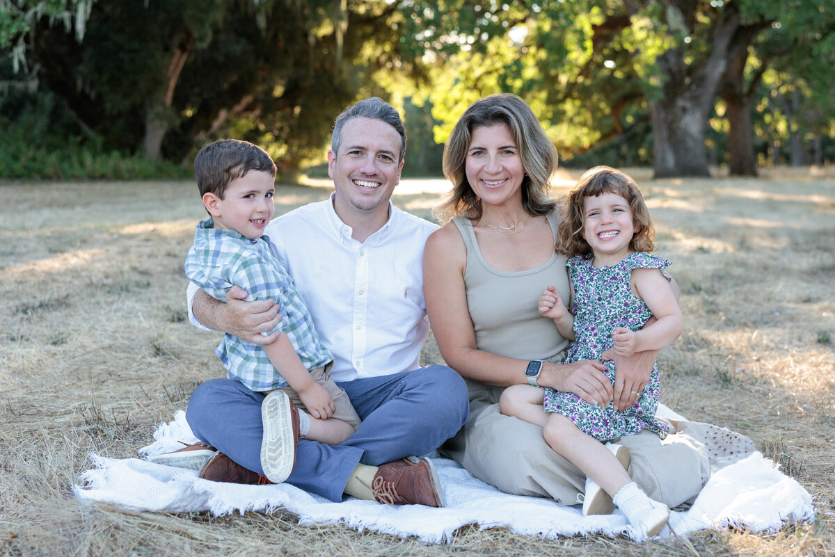 Family photographer in Menlo Park, Family session Filoli Woodside, Best family photographer in Palo Alto, Los Altos