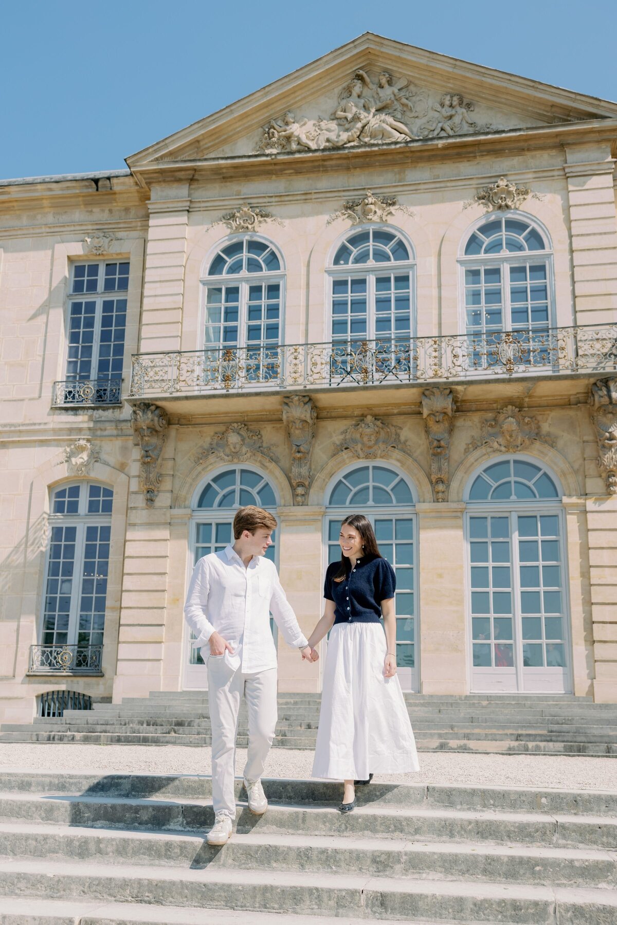 Engagement-Paris-Rodin-Garden-wedding-Larisa-Shorina-46