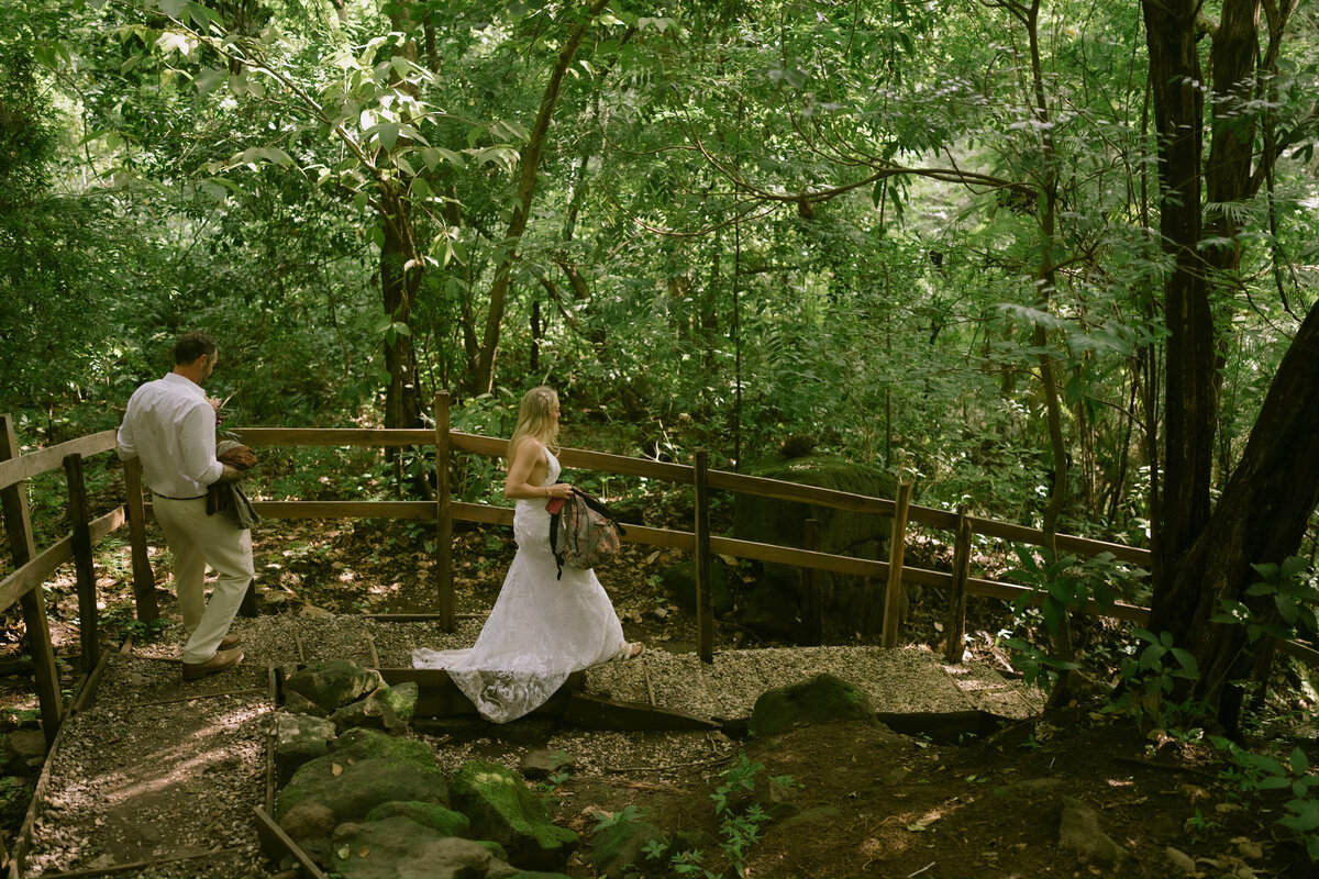 Elopements Costa Rica llanos de cortez (2 of 11)