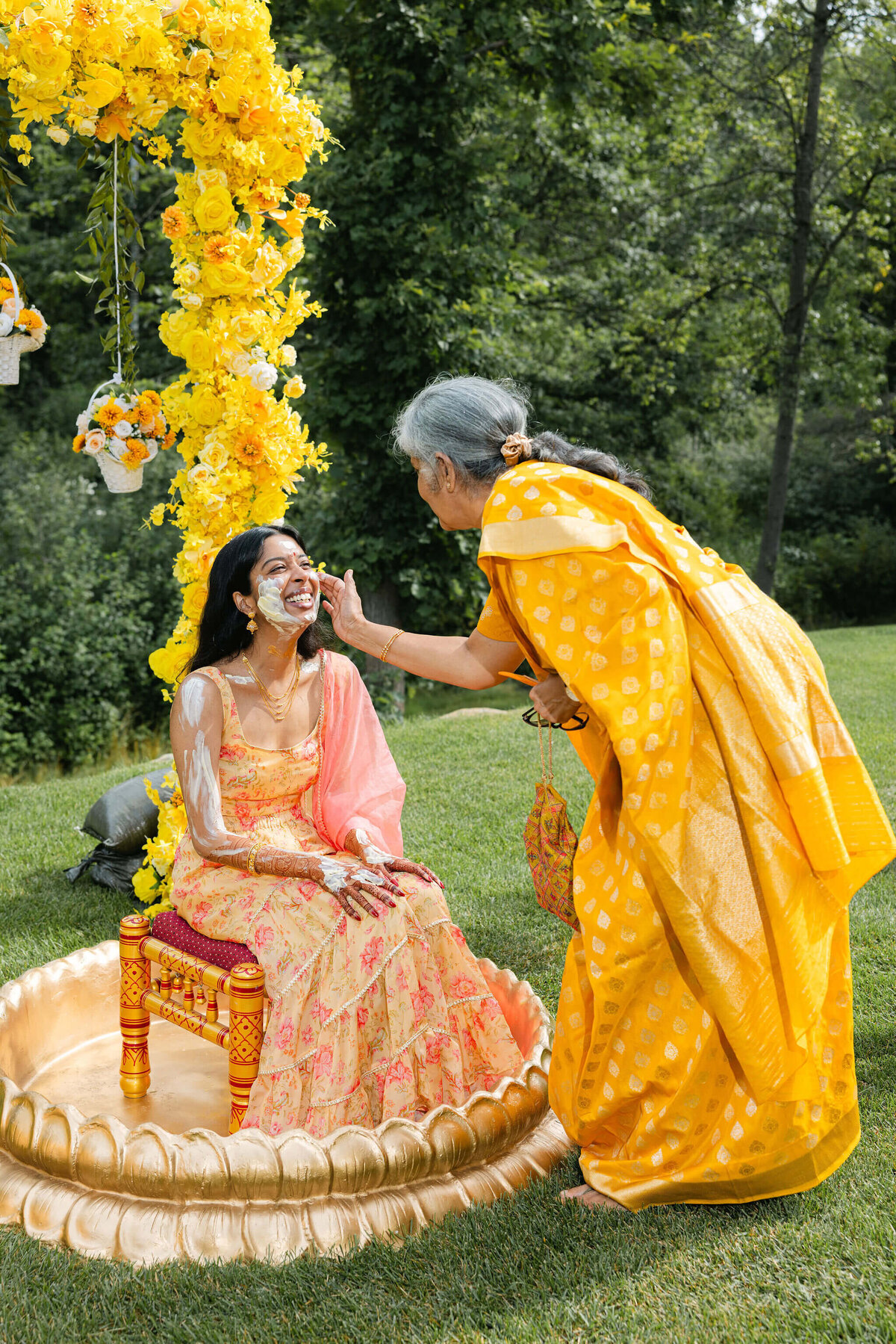 detroit-wedding-photographer-modern-romance