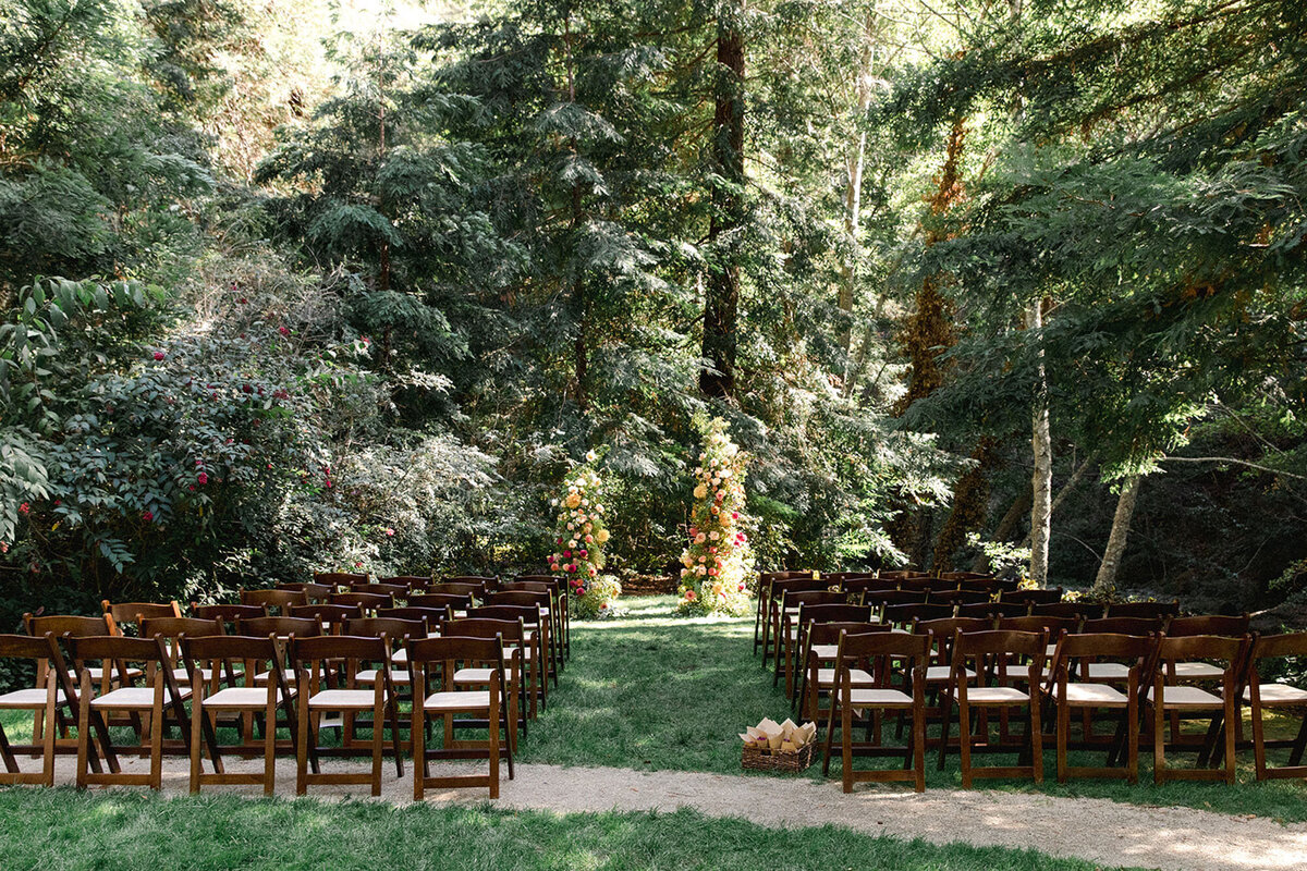 Glen-Oaks-Big-Sur-Roadhouse-Fall-Wedding-Wes-Anderson-Camp-23