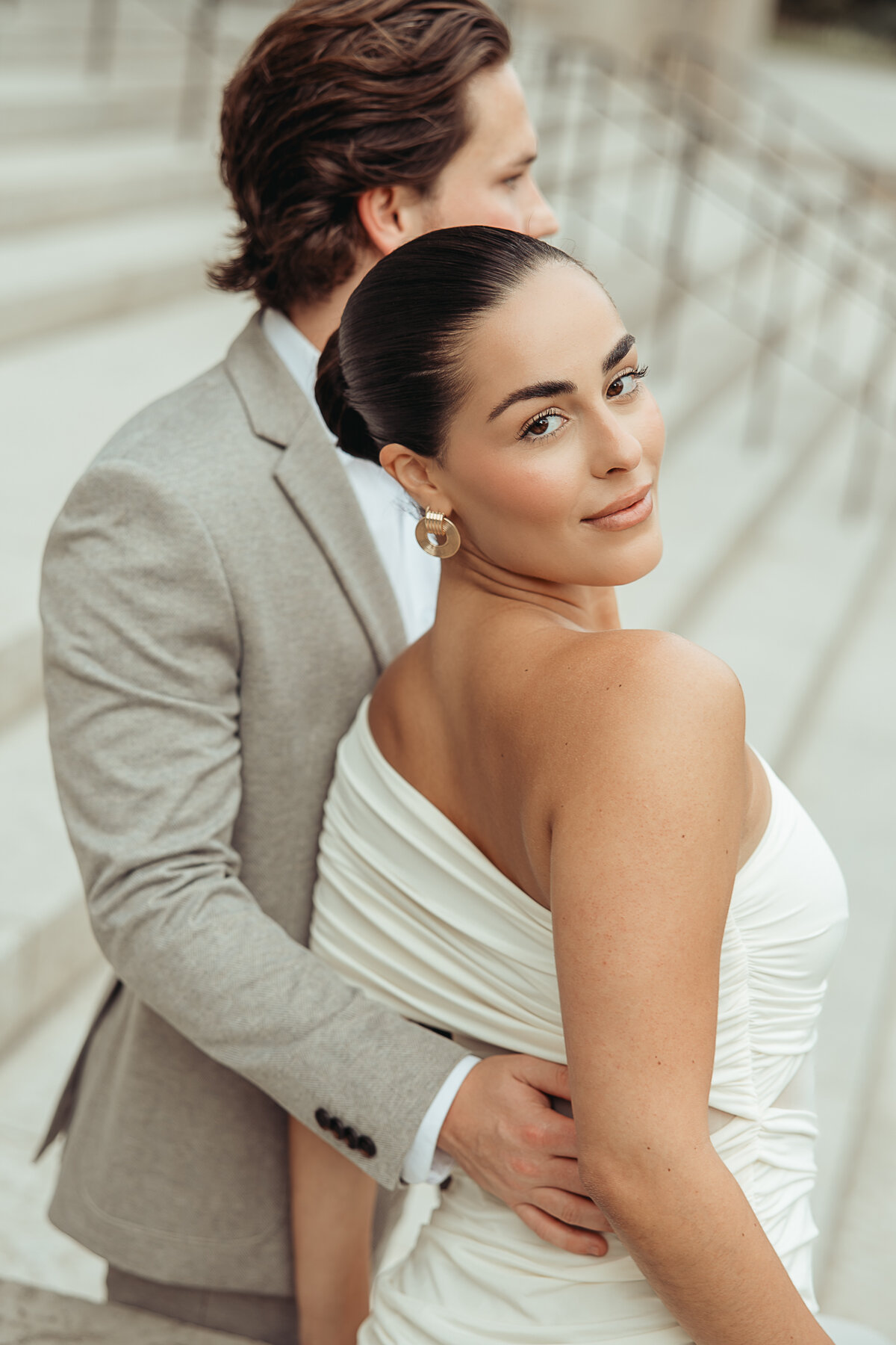 columbus ohio wedding photographer hotel leveque engagement session