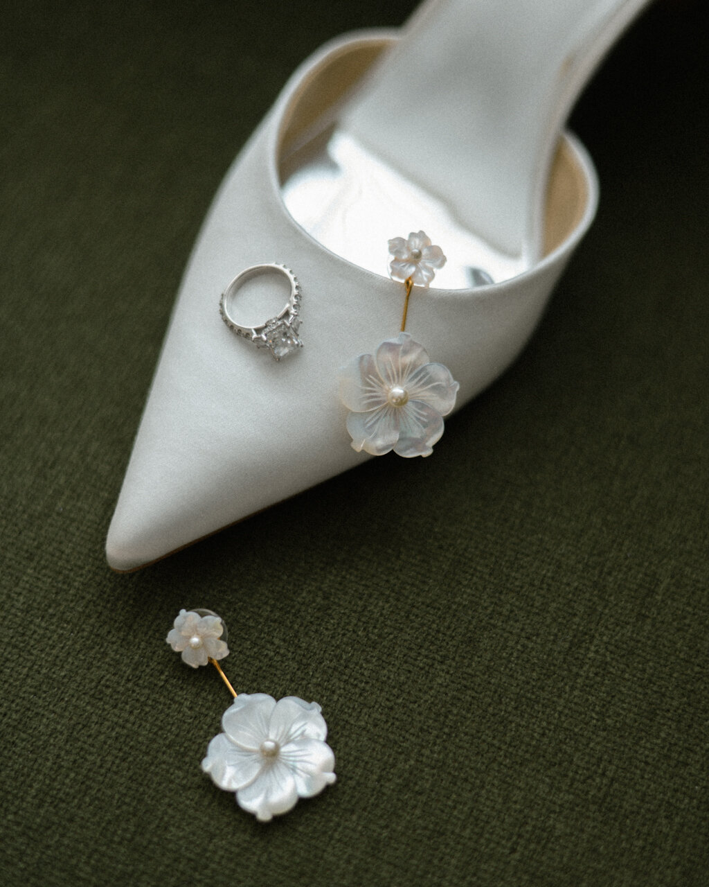 Four-Seasons-Toronto-Luxury-Wedding-Photographer-Raphaelle-Granger-3