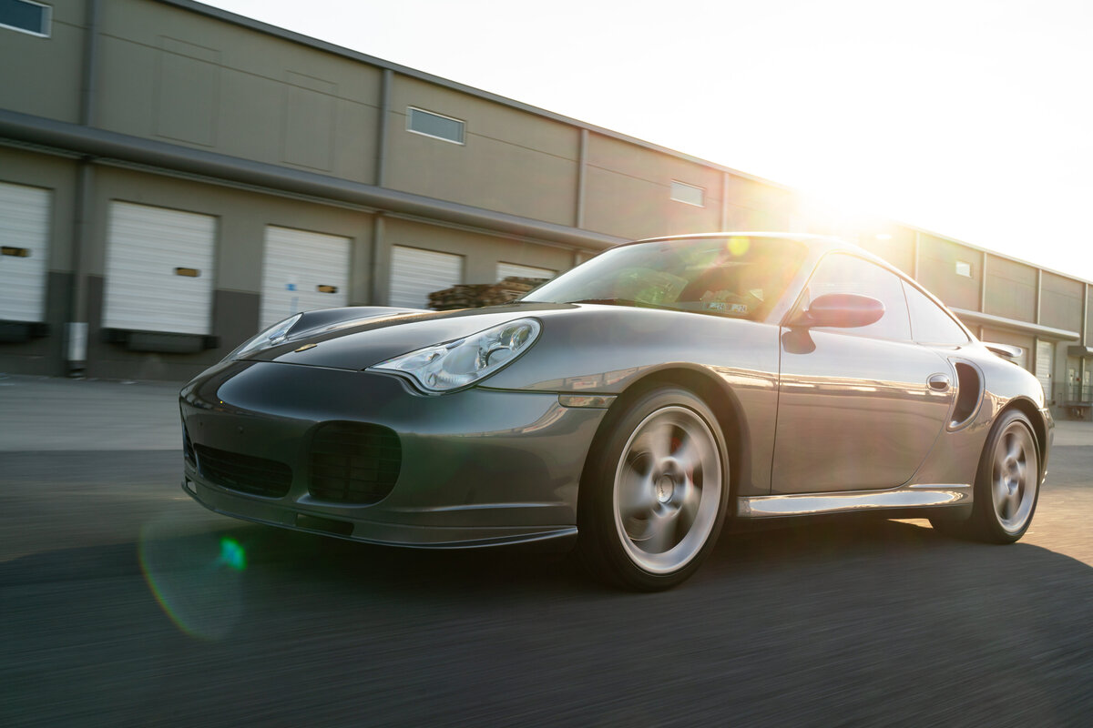 Porsche 911 Turbo-13