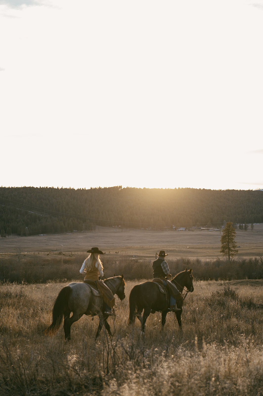 presley-gray-photo-montana-western-ranch-couples-photoshoot-1984