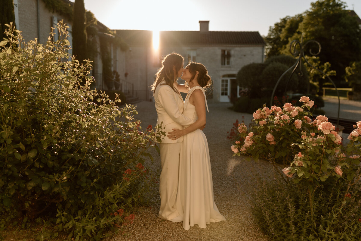Kate&Kate_chateaudestpaul_francewedding_lauradeanphotography_dorsetweddingphotographer-87