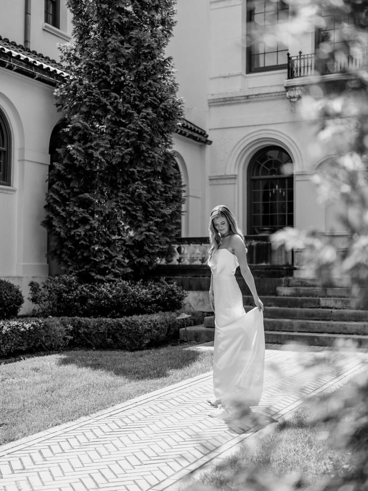 Timeless wedding portrait of a bride at the Hanna Garden at Cleveland History Center
