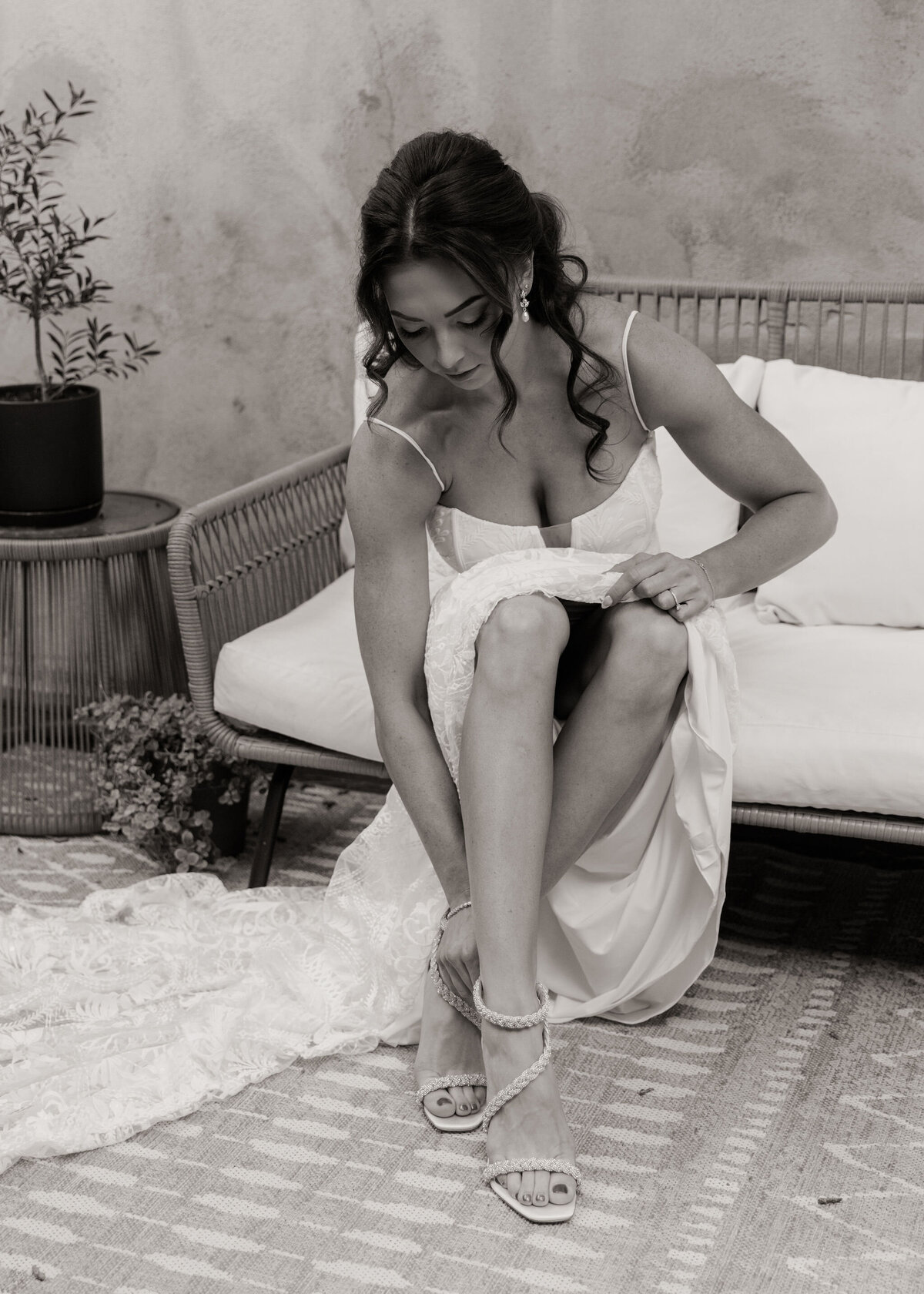 Amberlyn&Ben-GettingReady-46