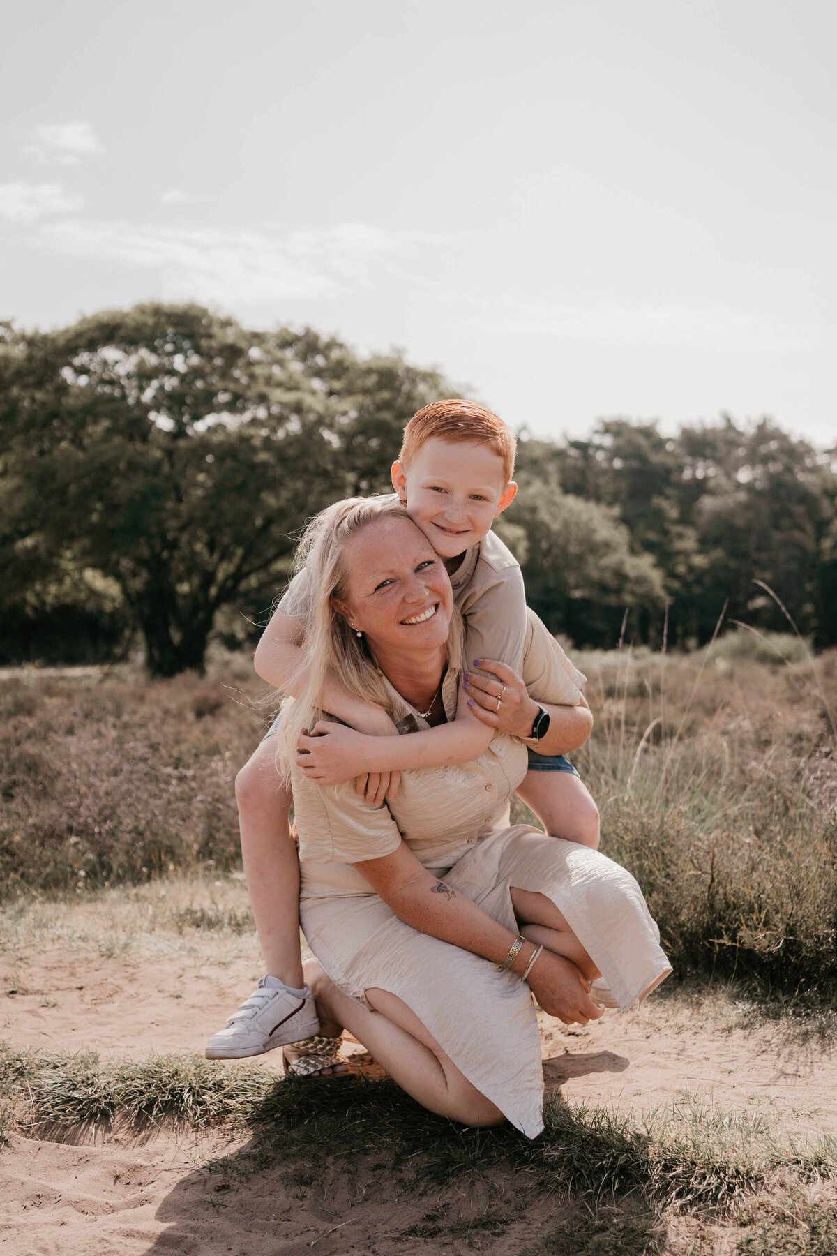 liefdevolle-gezinsfotografie-laren-duinen-leukfotografie (54 van 114)