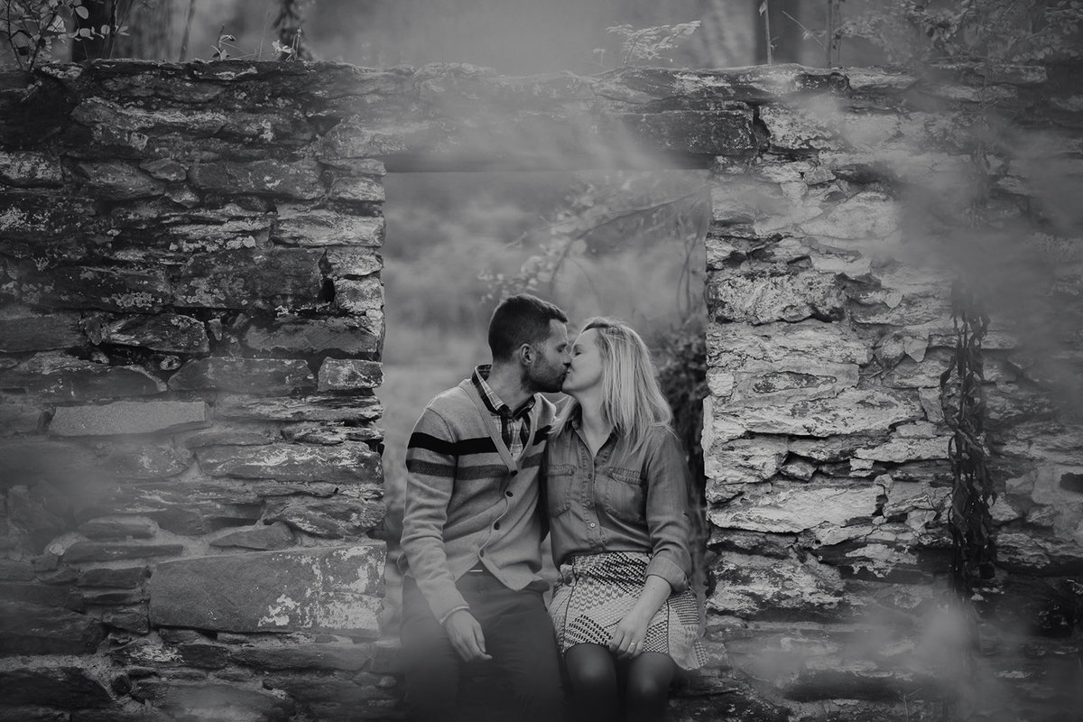 6_Outdoor_Couple_Engagement_Fall_Sunset_Maryland_Oregon_Ridge