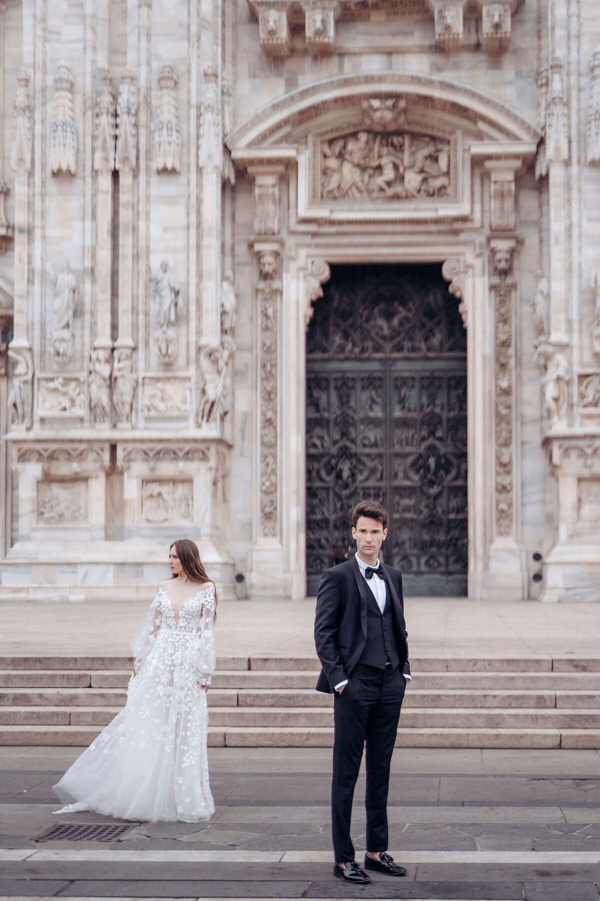 060-Milan-Duomo-Inspiration-Love-Story Elopement-Cinematic-Romance-Destination-Wedding-Editorial-Luxury-Fine-Art-Lisa-Vigliotta-Photography
