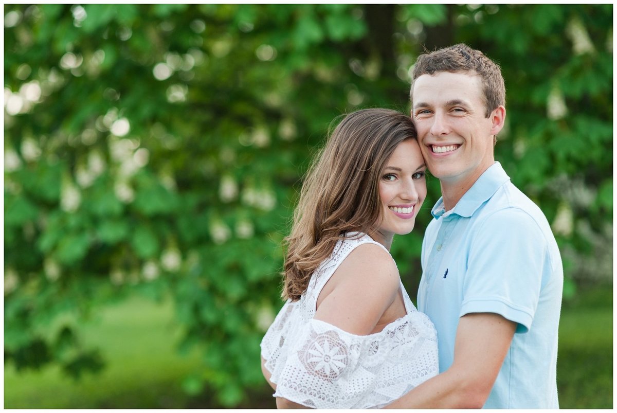 Dawes Arboretum Newark Ohio Engagement photos_0016