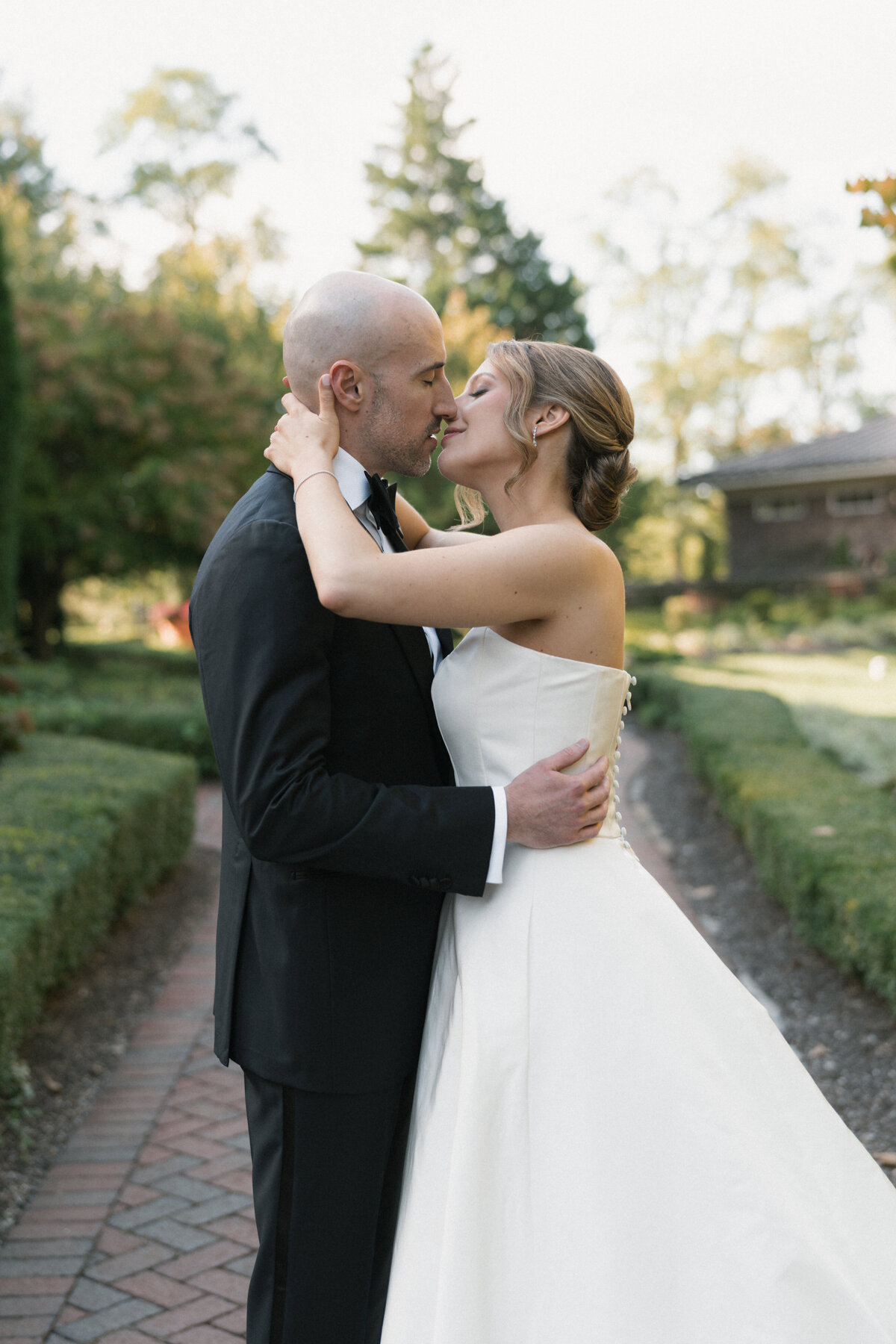 Grace & Ardor Co. East Coast Wedding Engagement Photography Pennsylvania New York City New Jersey Philadelphia Timeless Bold Art Direction Editorial Erin McGeever Ashford Estate Fall-23