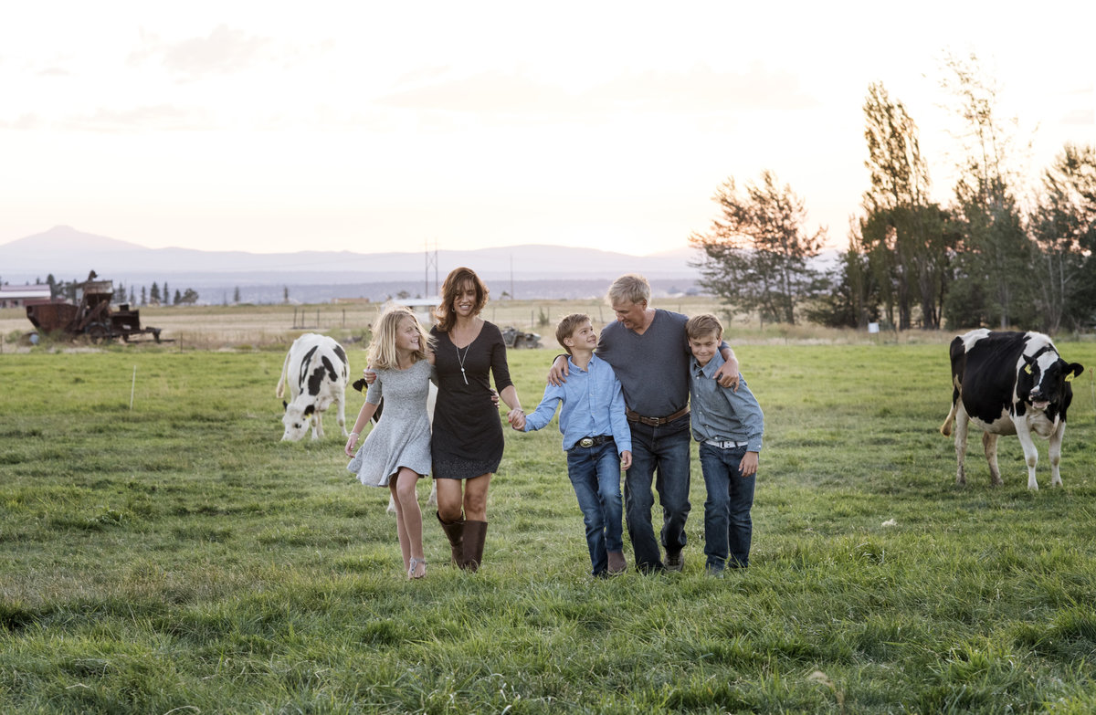 Family professional portrait photography  on-location in Central Oregon