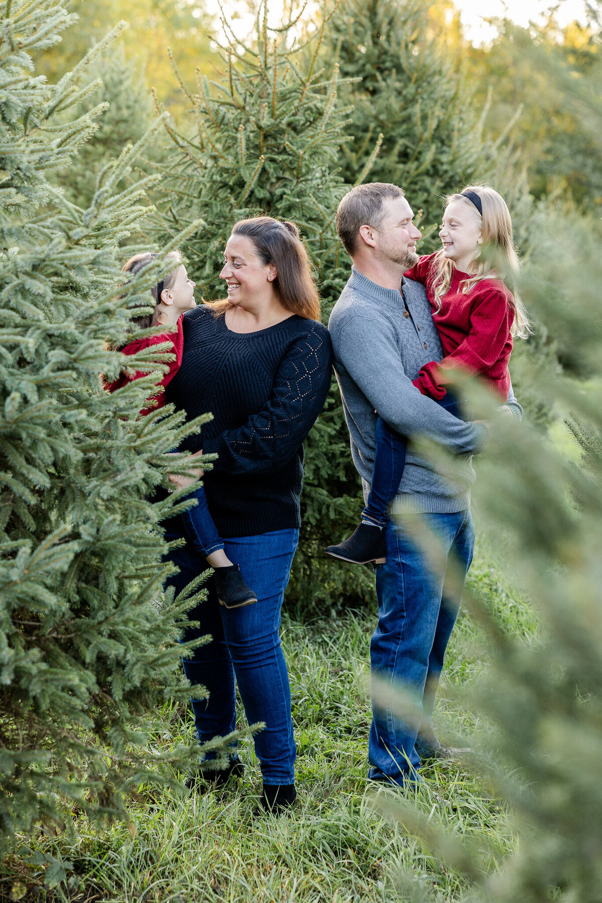 Christmas tree family photo