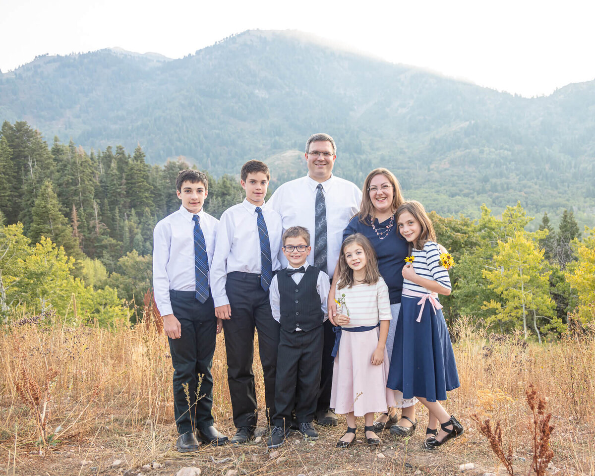 The Woodruff Family dressed up for portraits at Snow Basin in the Fall