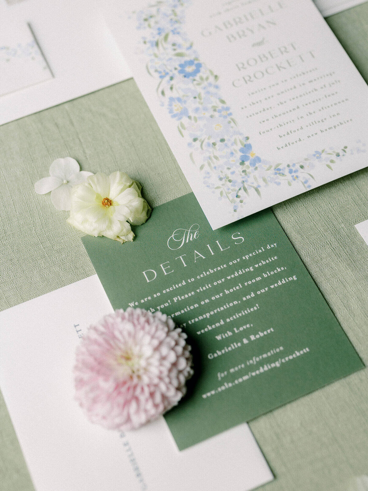 Lauren-Baker-Photography-New-Hampshire-Colorful-Garden-Wedding-134