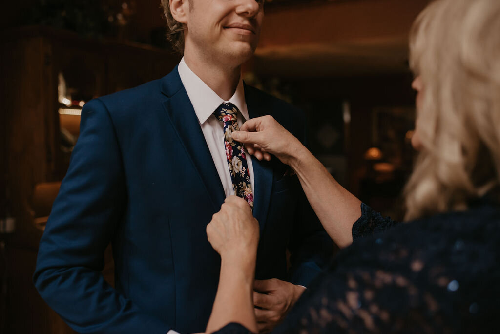 Vesper-and-Vow-Bemidji-Minnesota-wedding-and-elopement-photographer-coordinator-planner-high-end-luxury-detail