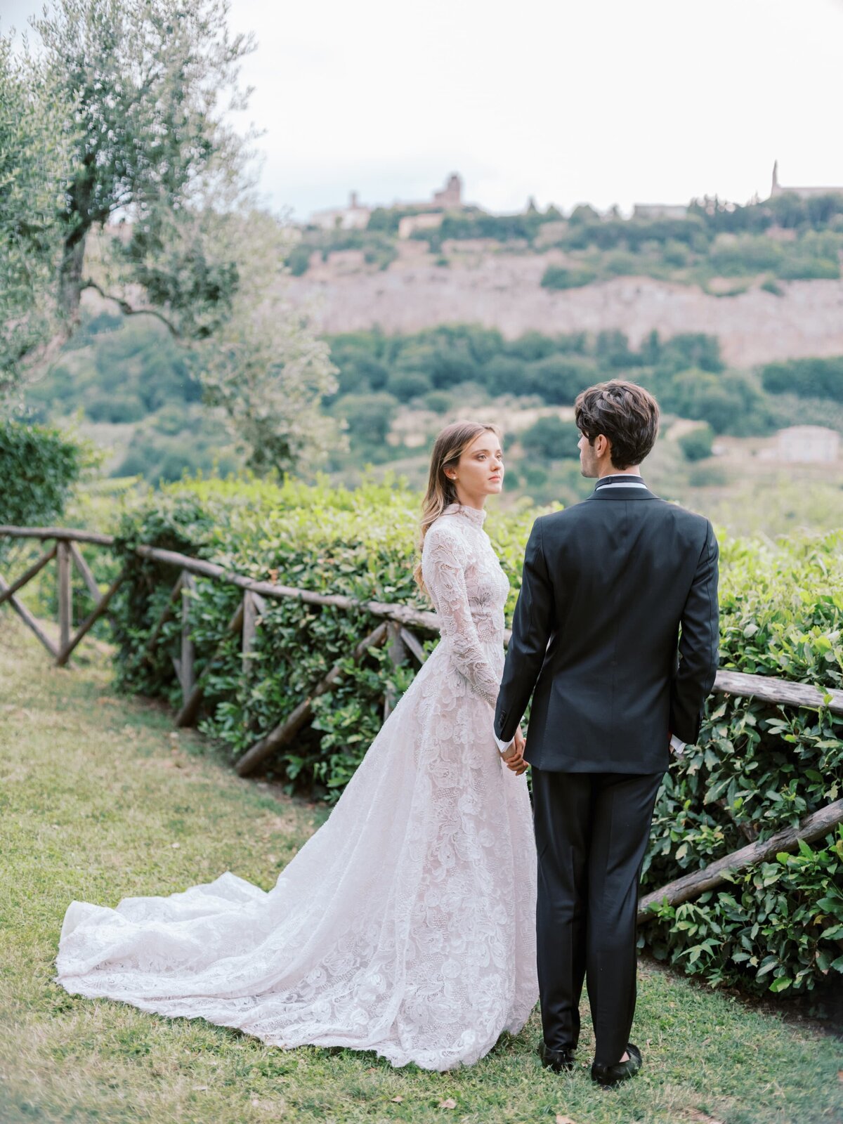 la-badia-di-orvieto-italy-wedding-photographer-342