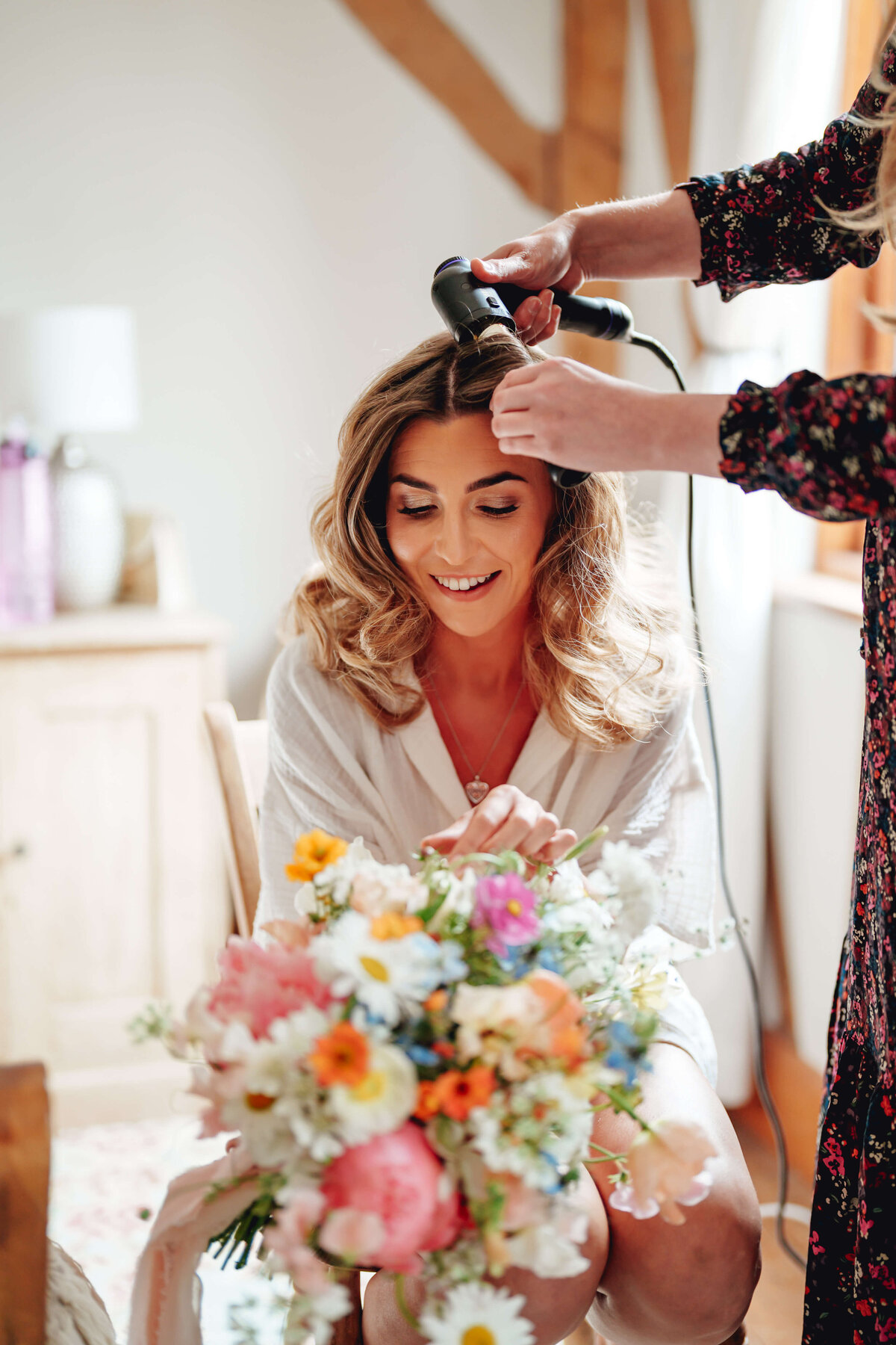 Issy-and-Bella-Floral-Design-Wedding-Florist-Herefordshire-Haybarn-House-J-L14