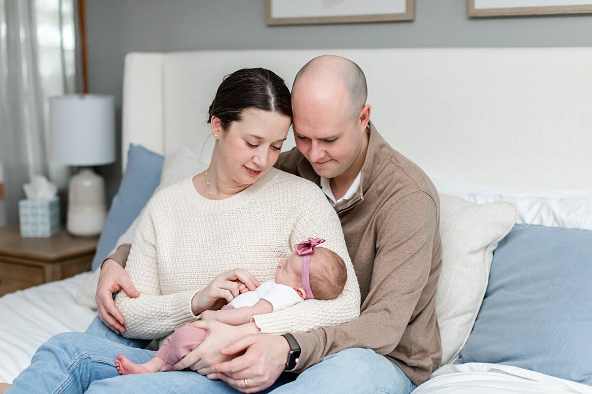 Newborn- Lifestyle-Photographer-WV-Wedding_0003