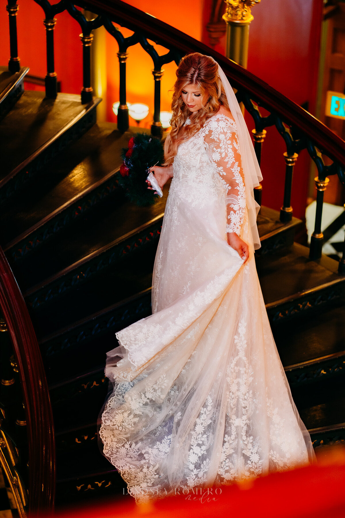 bridal pose on spiral staircase in baton rouge, la
