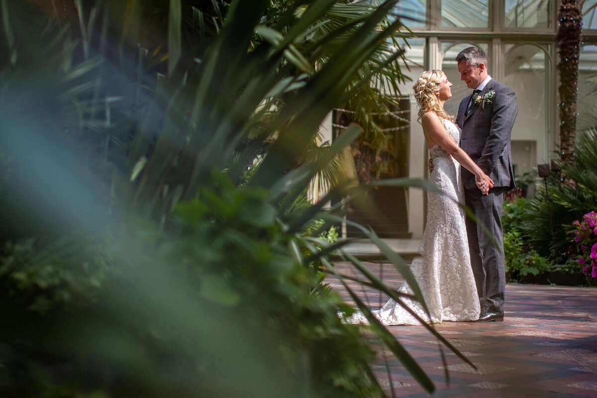 Surrey-Wedding-Photographer-016