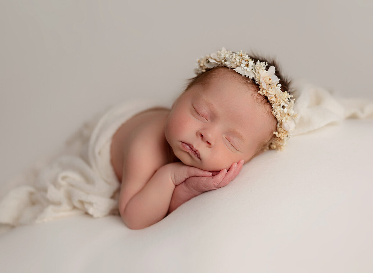 newborn baby girl, photo session, baker ranch, flroal halo, soft textured layer