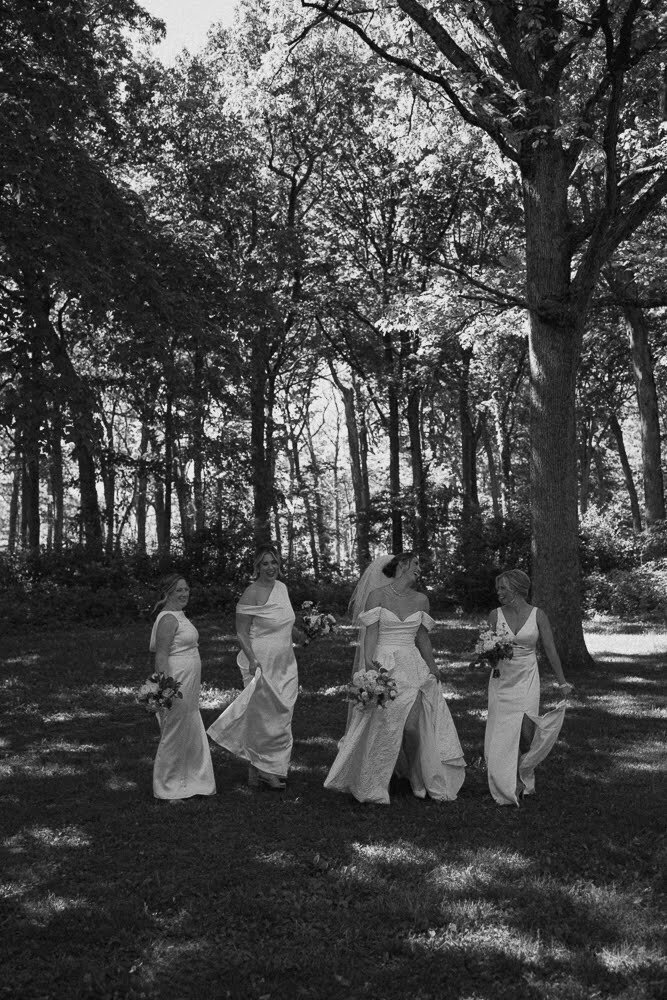 Nichole-Babiez-Photography-wedding-photographer-lincolnshire-marriott-forest-preserve-modern-elegant-whimsical-luxury-editorial-destination-25